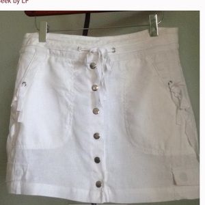 Seek the label White linen mini skirt